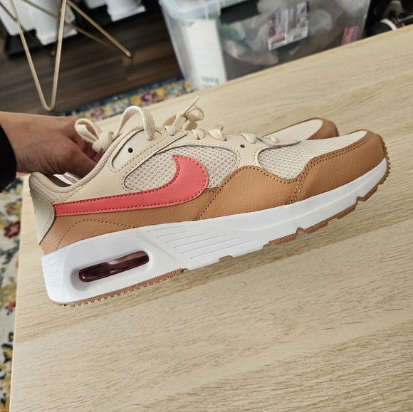 Nike Women's Tan and Pink Sneakers Size 10 - Picture 2 of 9